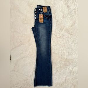 HIPPIE GIRL

Elayna High-Rise Button Fly Fray Hem Flare Jean
8 | Indigo